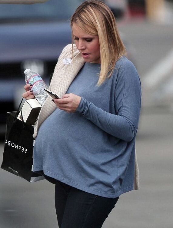 Kristen Bell pregnant