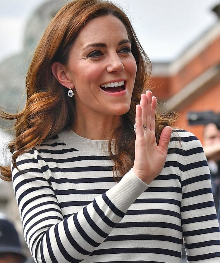 Who love Kate?