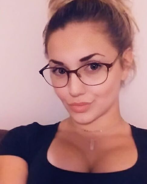 Ashley Zele