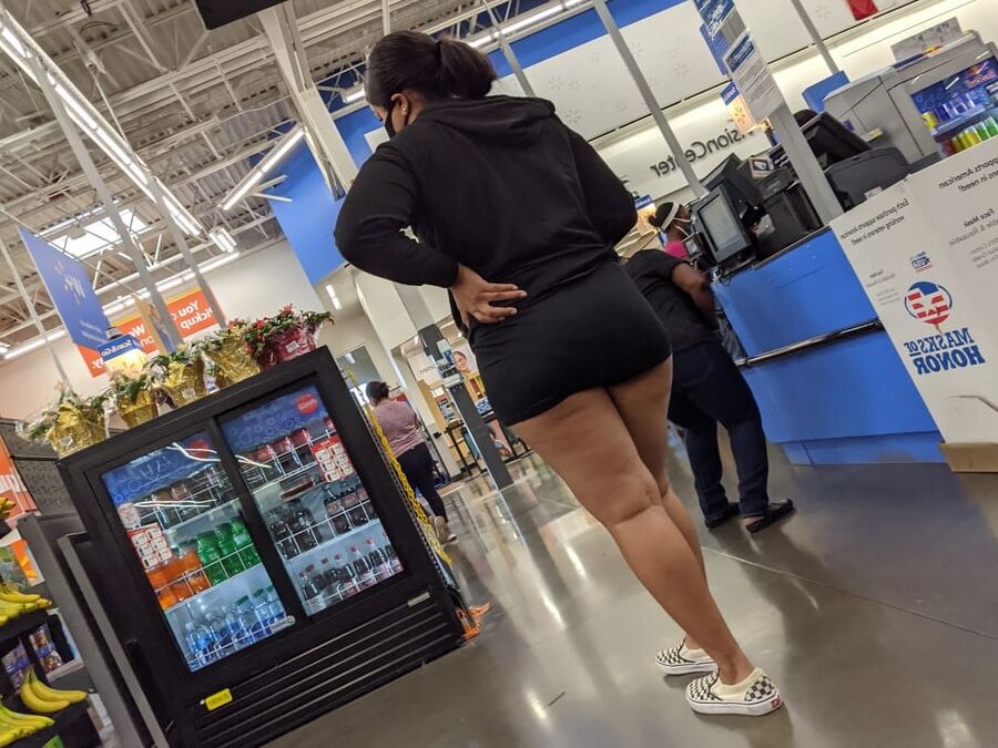 Nice ass n legs