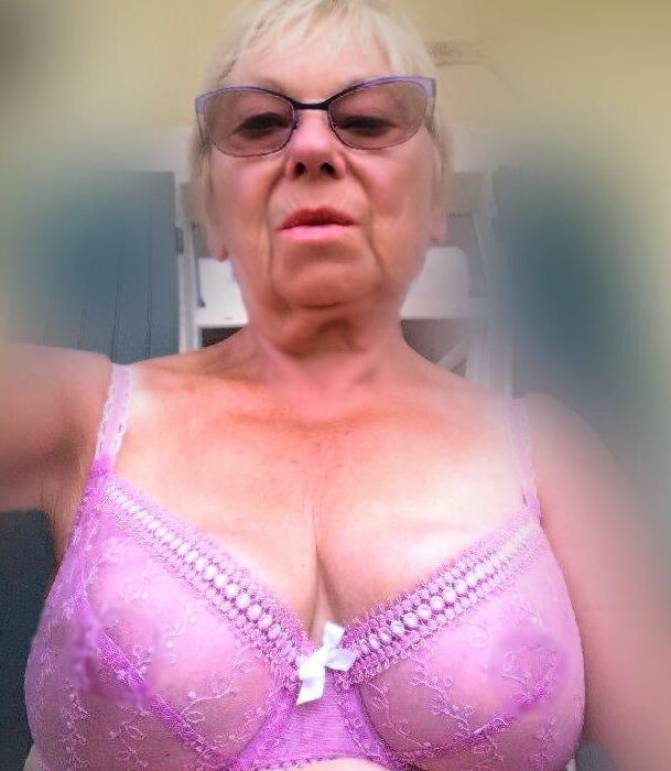 Gerda J aus Bochum