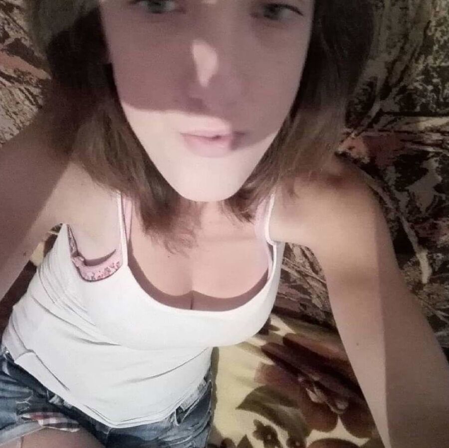 Matea young slut mom