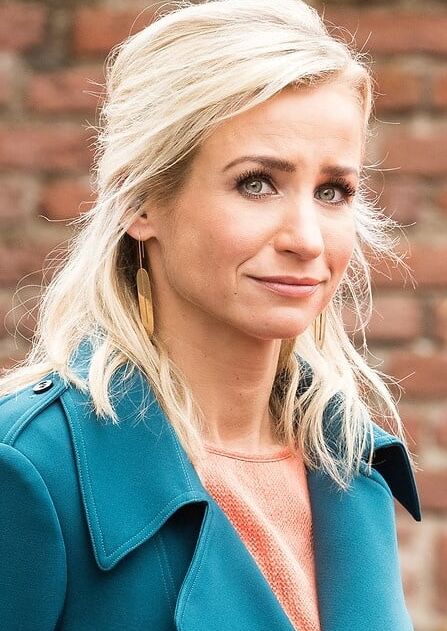 Dionne Stax - Dutch Presenter