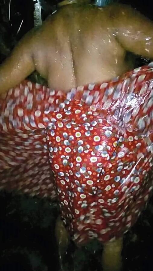 aunty bathing
