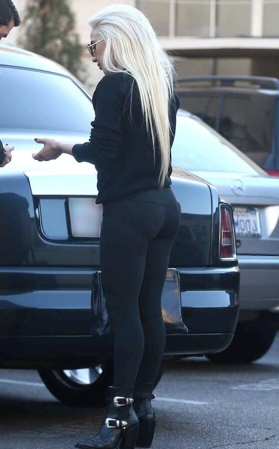 Lady Gaga&;s ASS