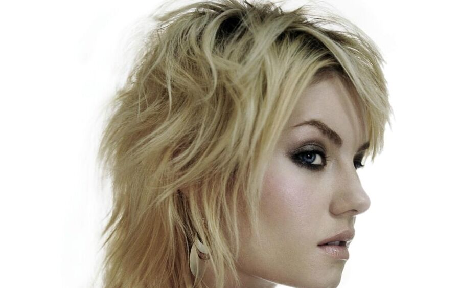 Elisha Cuthbert