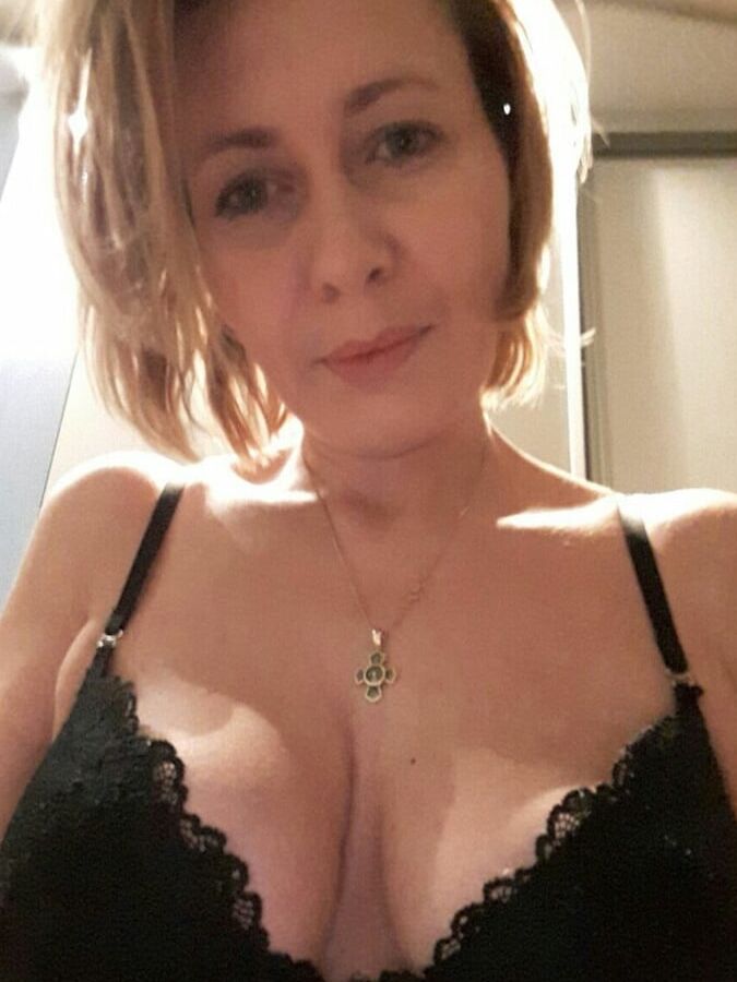 well-groomed wife