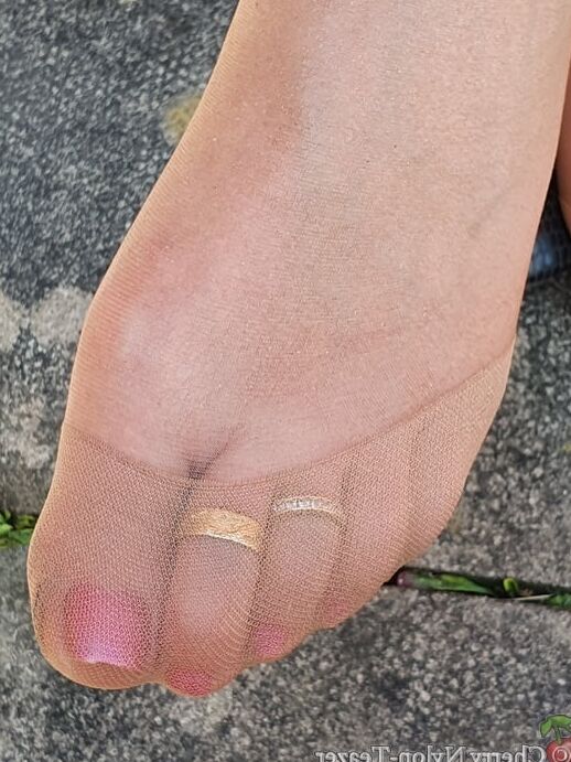 Feet in the Heat