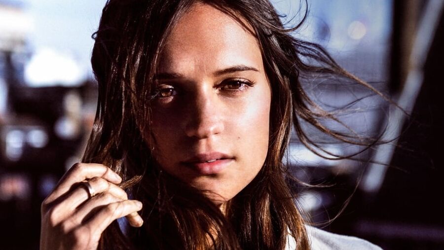Alicia Vikander