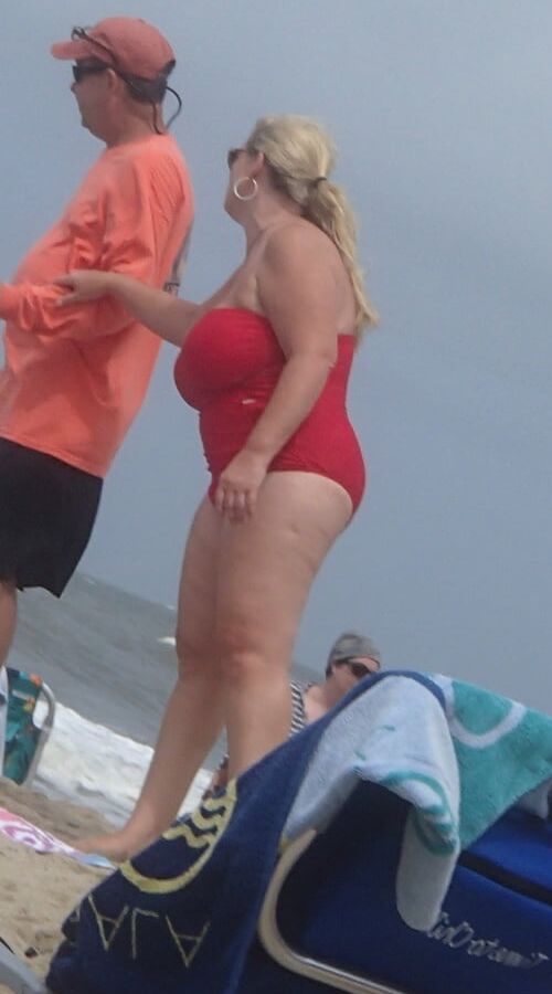 busty bbw mature