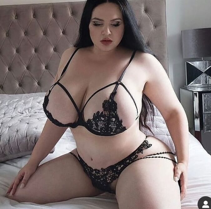 Big Tits Curvy