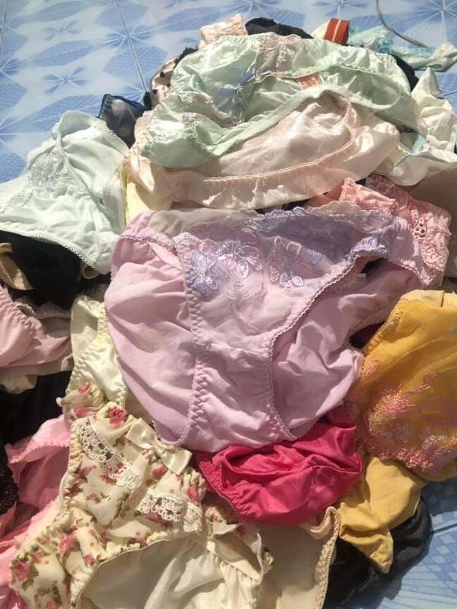 My friend&;s mom panties