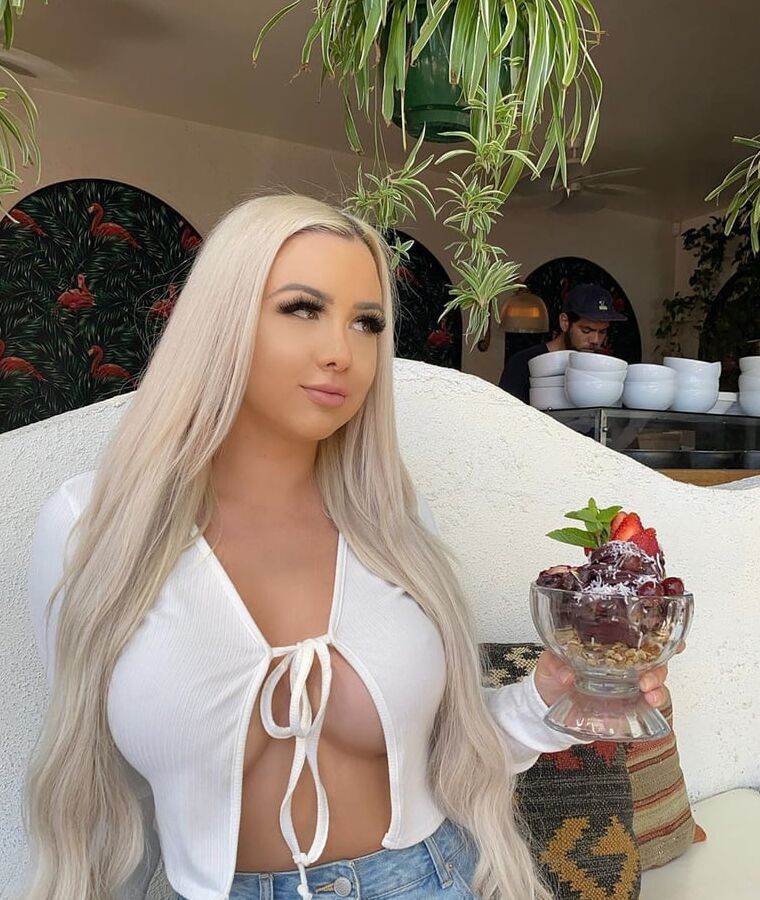 On Instagram- dakotaamasters