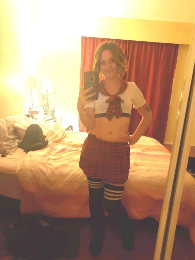 Sexy UK Wife