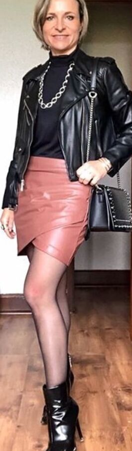 Insta Milfs &amp; Gilfs Wearing Leather