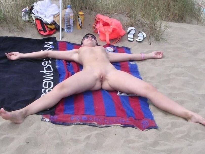 Beach Voyeur