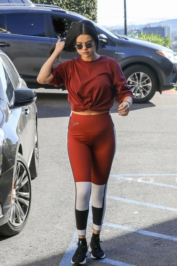 Sexy slut Selena Gomez