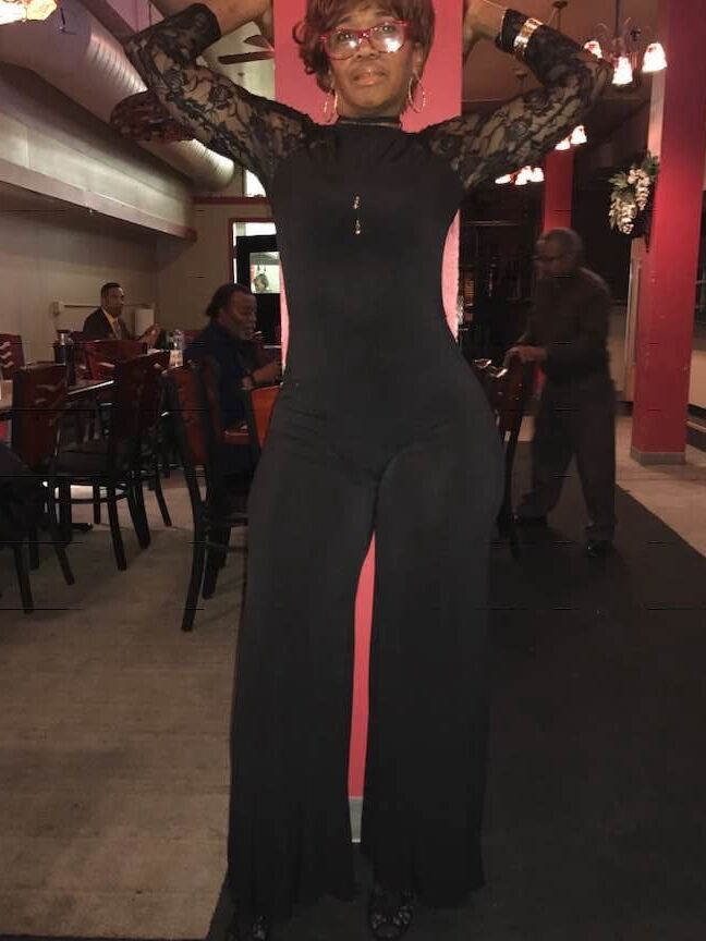 year old ebony Gilf