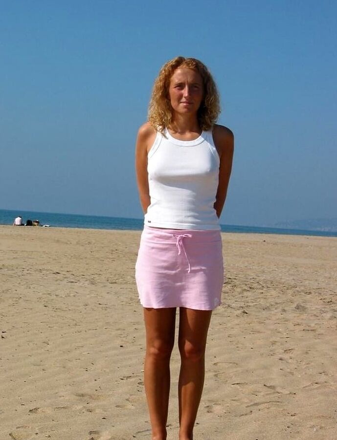 Sexy Young blonde Next Door
