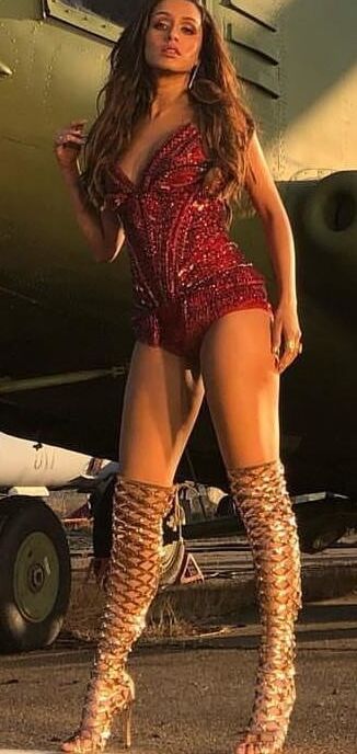 Shraddha kapoor sexy hot body