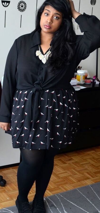 Chubby Paki in Tights