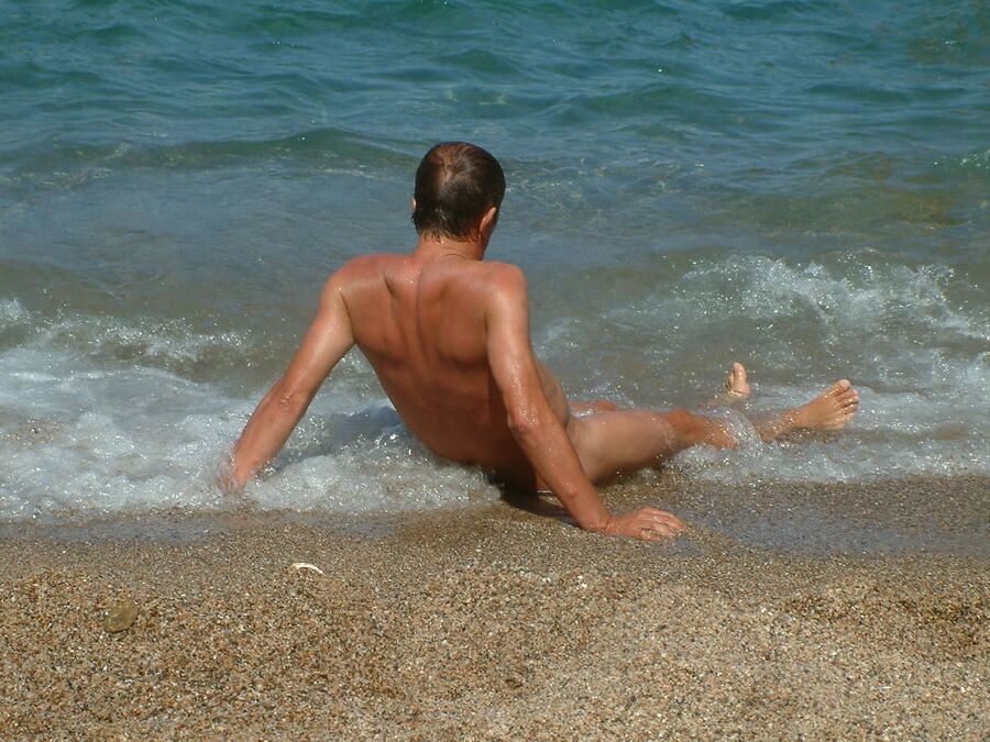 Illa Roya nude beach by ahcpl