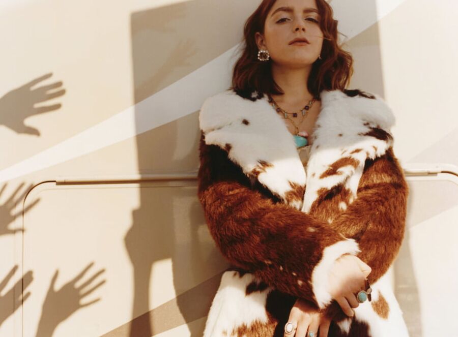 Cute and Sexy Keirnan Shipka