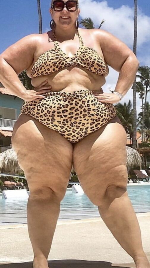 Big girls+big panties+big bras=grinds my gears