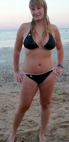Bikini milfs