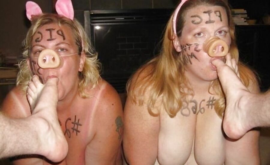PIG PLAY