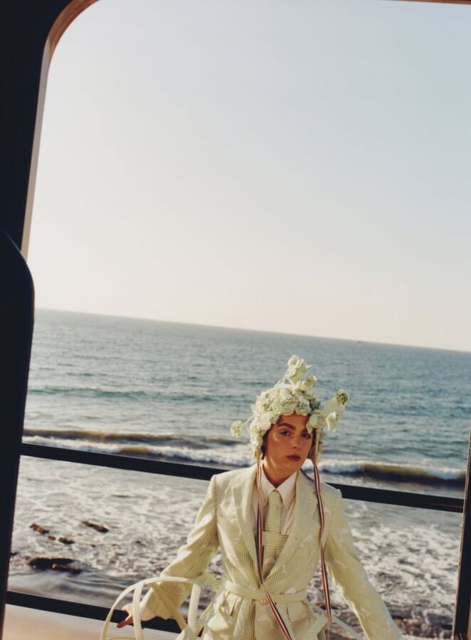 Cute and Sexy Keirnan Shipka