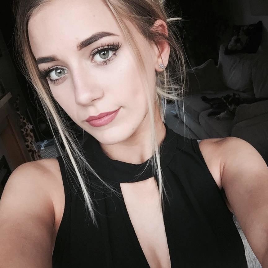 Stupid Chav Suts- Hannah E