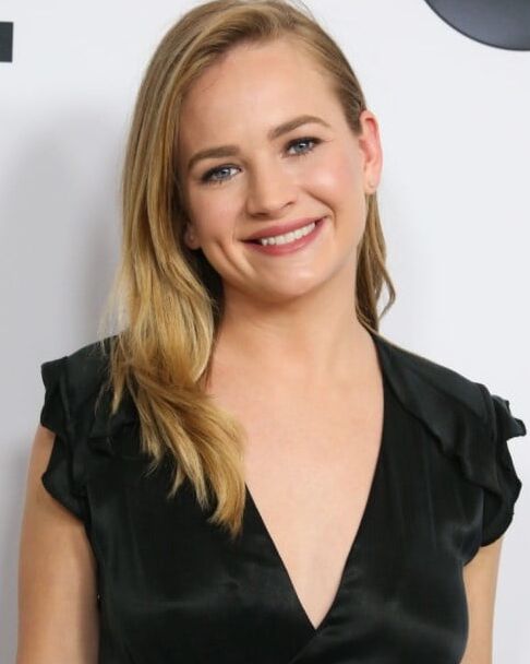 Britt Robertson cute woman