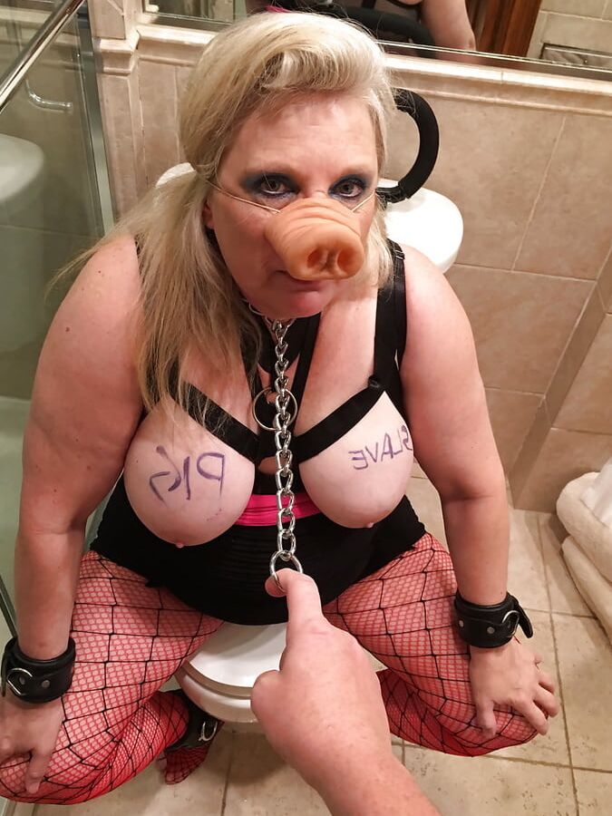 PIG PLAY