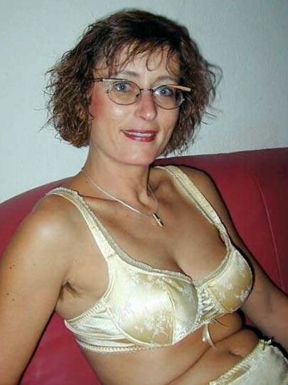 Jacky beuatiful mature