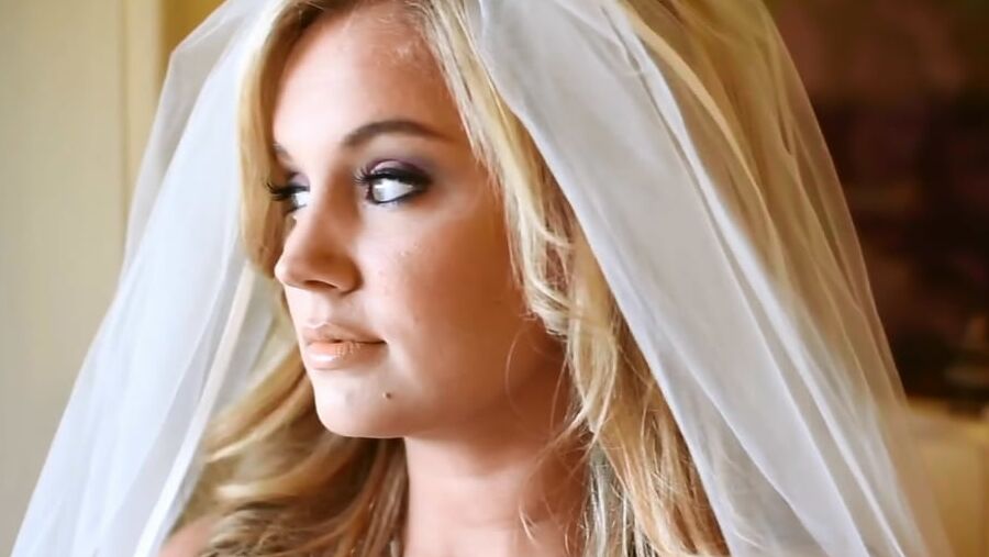 Celebrity Hot - Tiffany Thornton