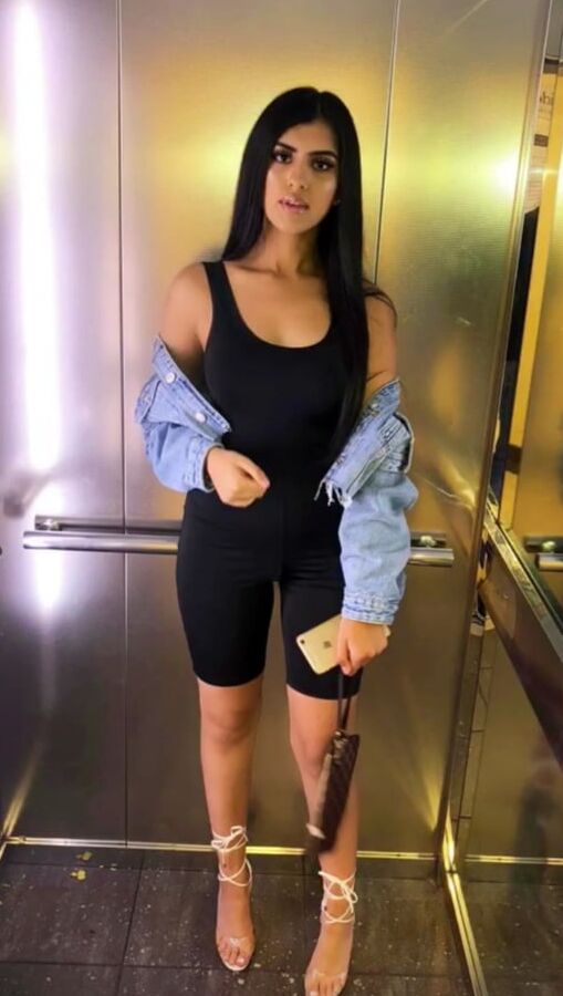 Hot Paki student sexy ass loves cock