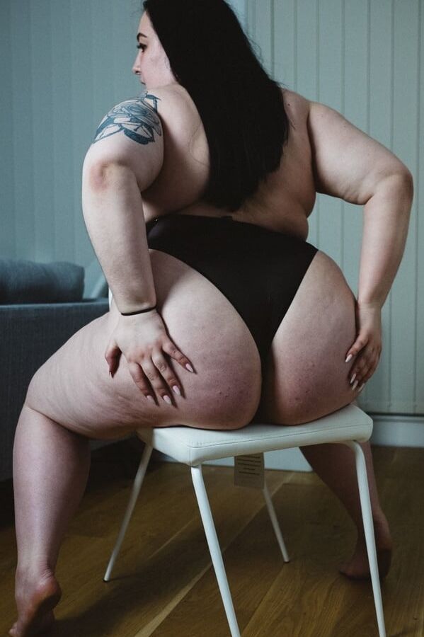 Sexy as fuck Fat Slut