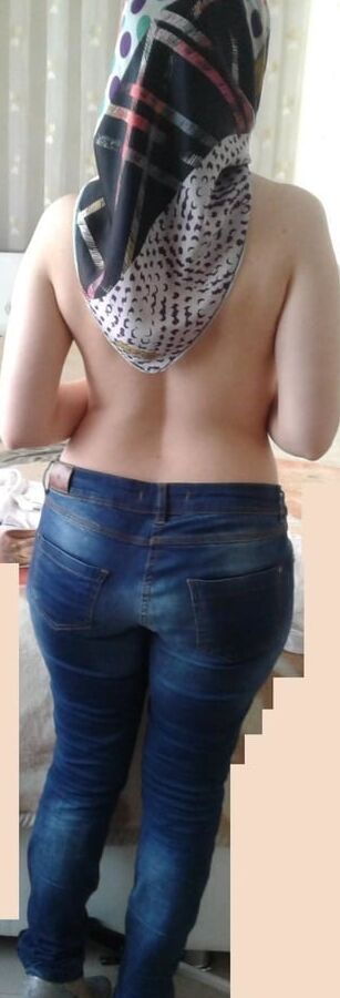 Turkish Mom MILF Lesbian