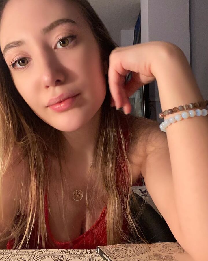 Yasmin Erbil Turkish Sexy Blonde Celebrity Girl