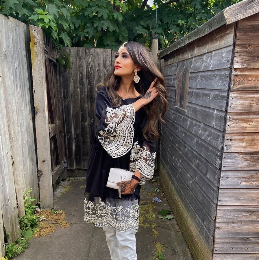 Cock loving paki sluts desi Indian bengali Arab uk