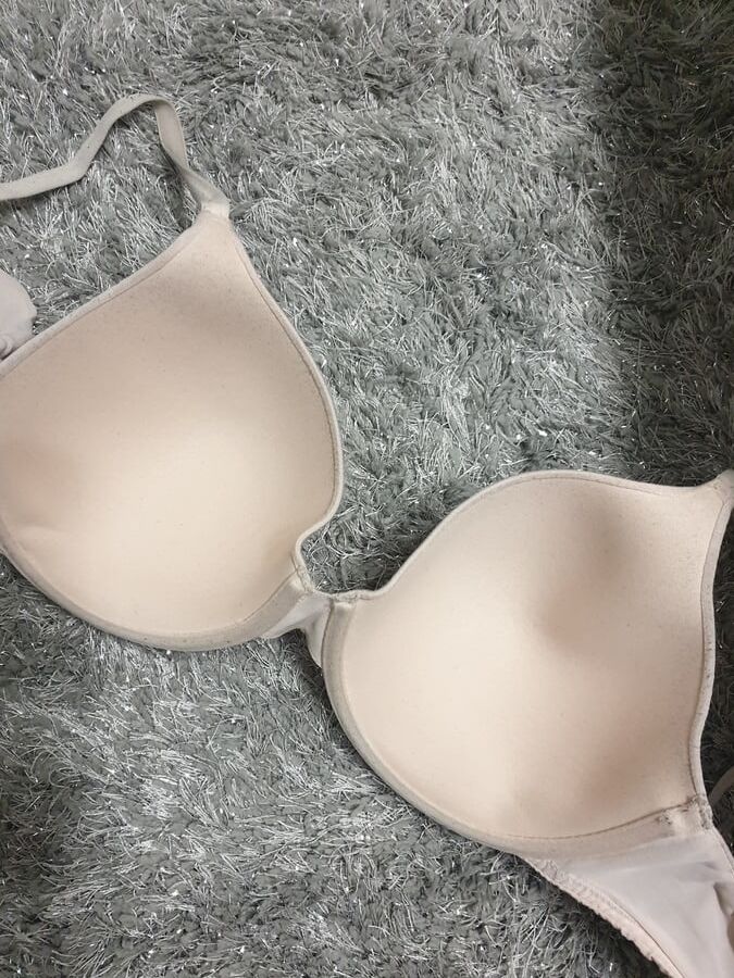 My Sisters DD Bras