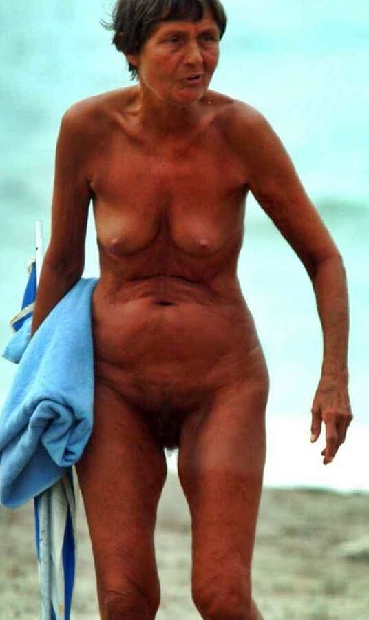 Nudist Grannies