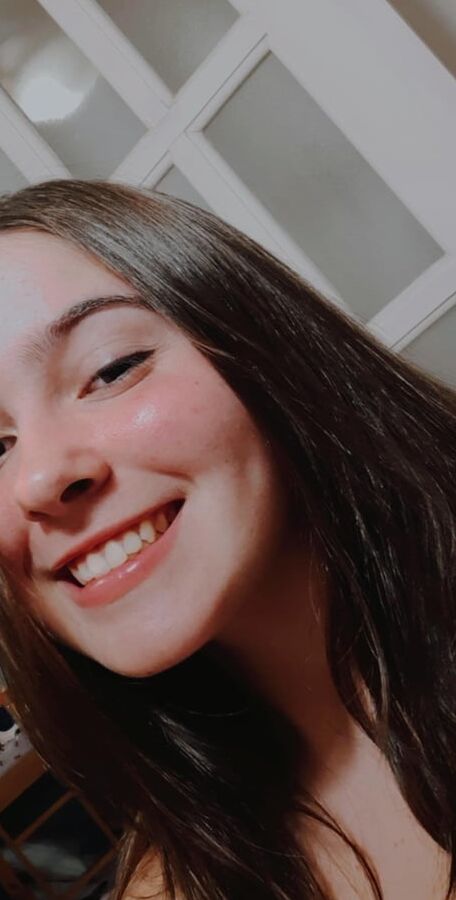 Julia para cum tributos homenageem essa putinha