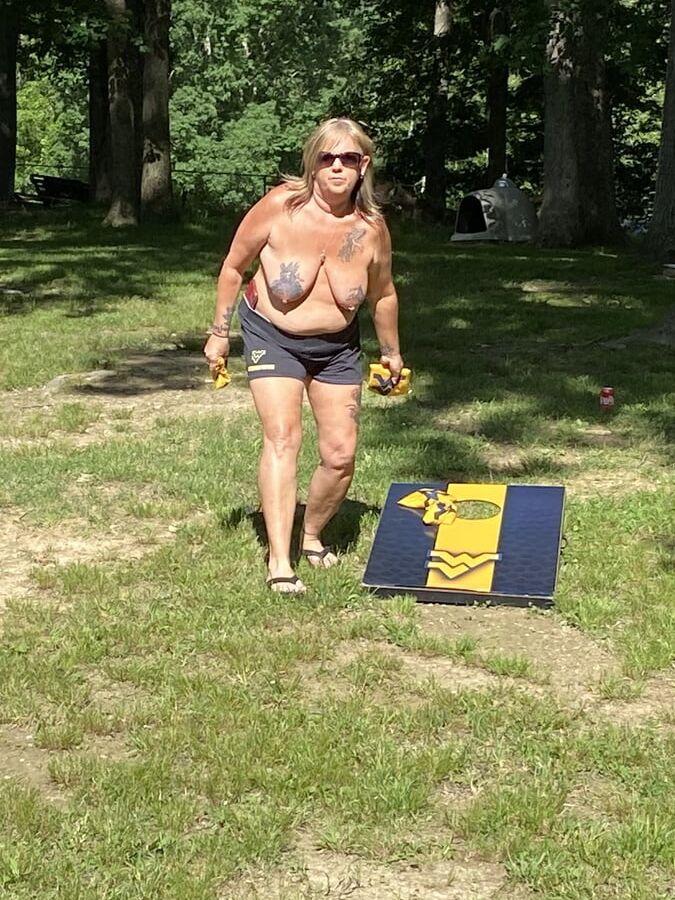 Wana play Corn hole