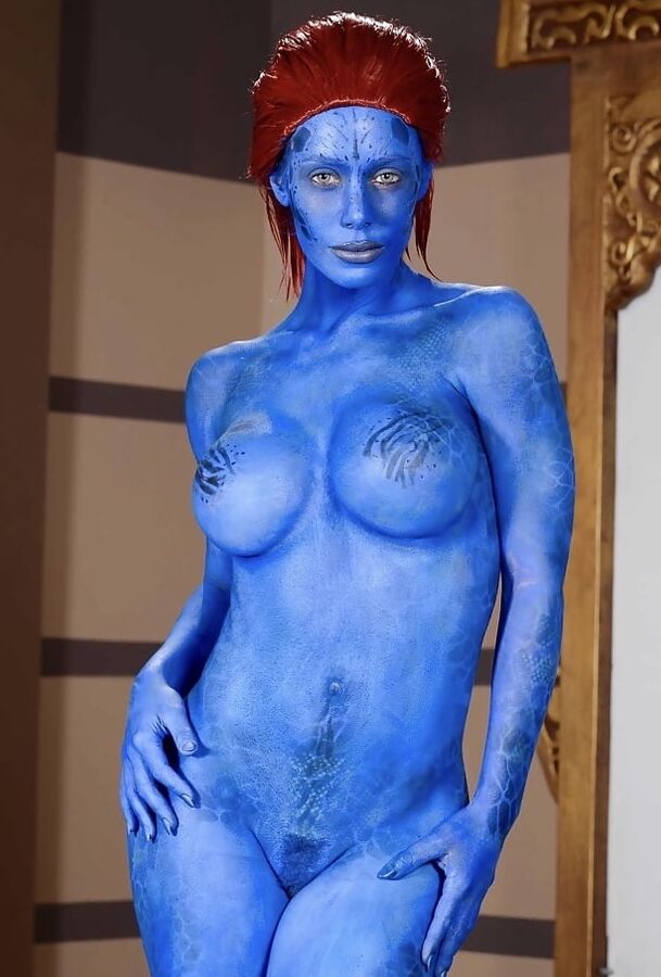 Nicole - The Art of Women