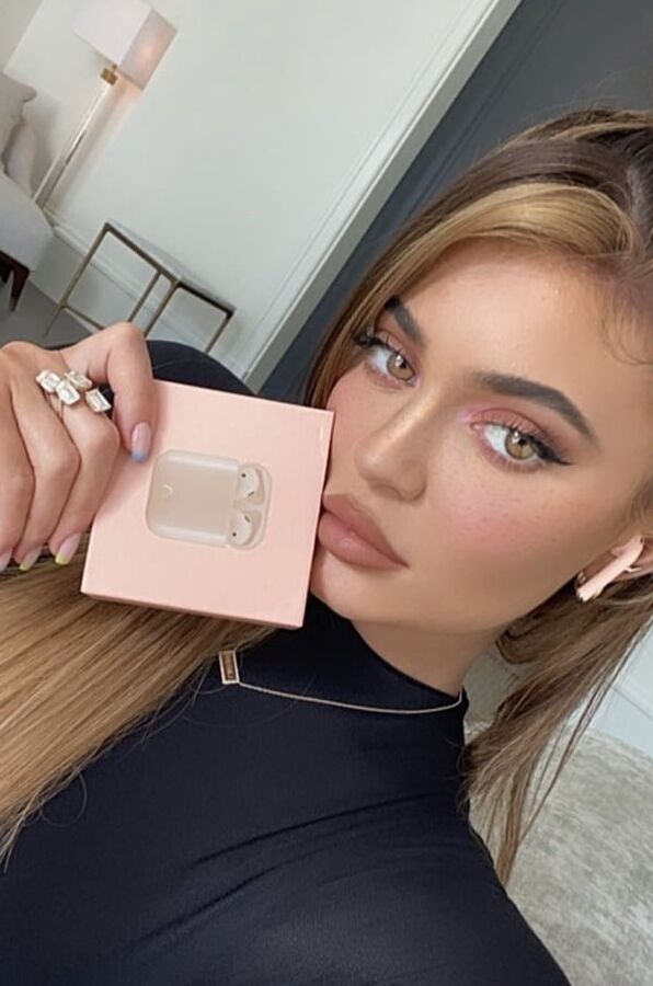 The Queen Is Back