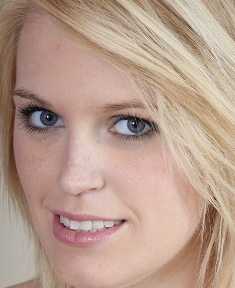 Amanda Leary