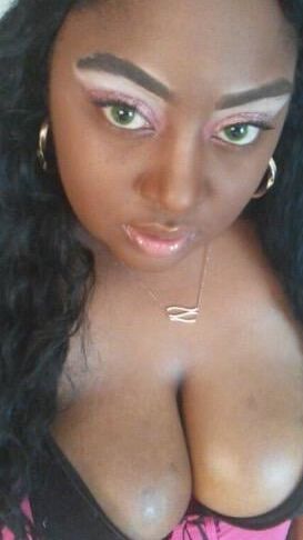 Palmdale, CA Escort