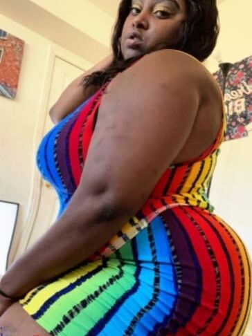 Palmdale, CA Escort